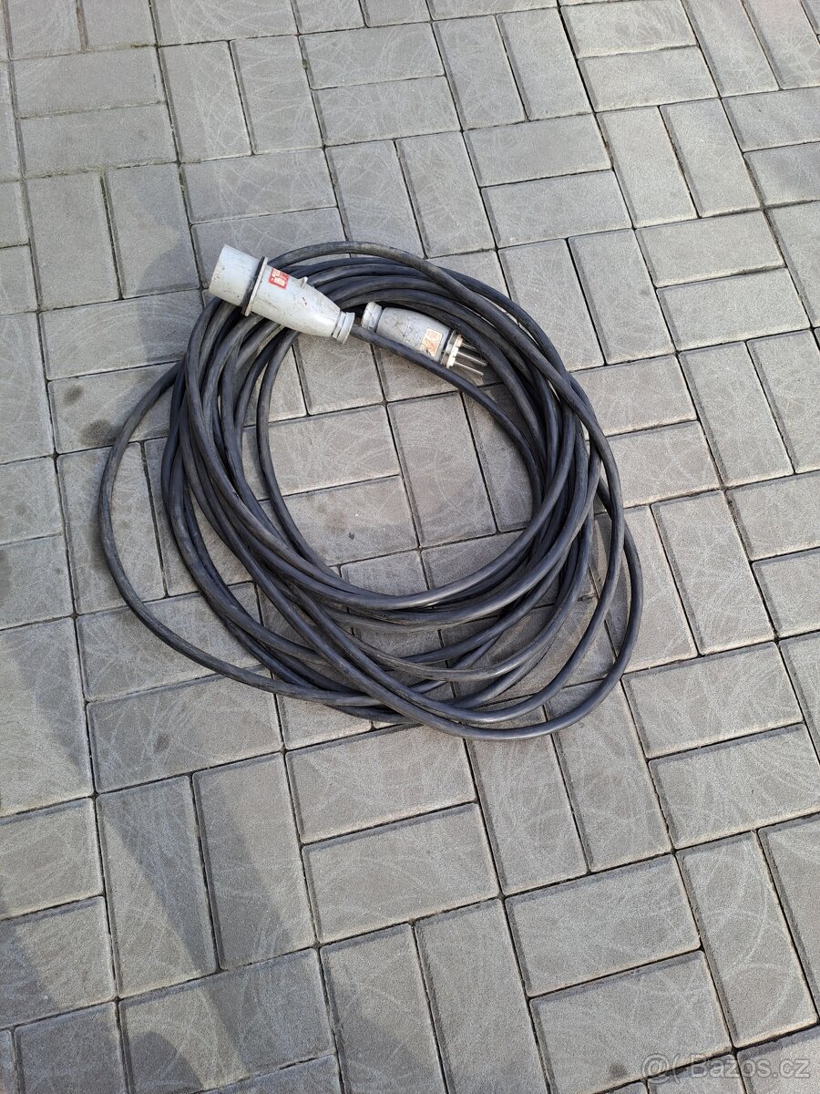 Prodlužovací kabel 380v
