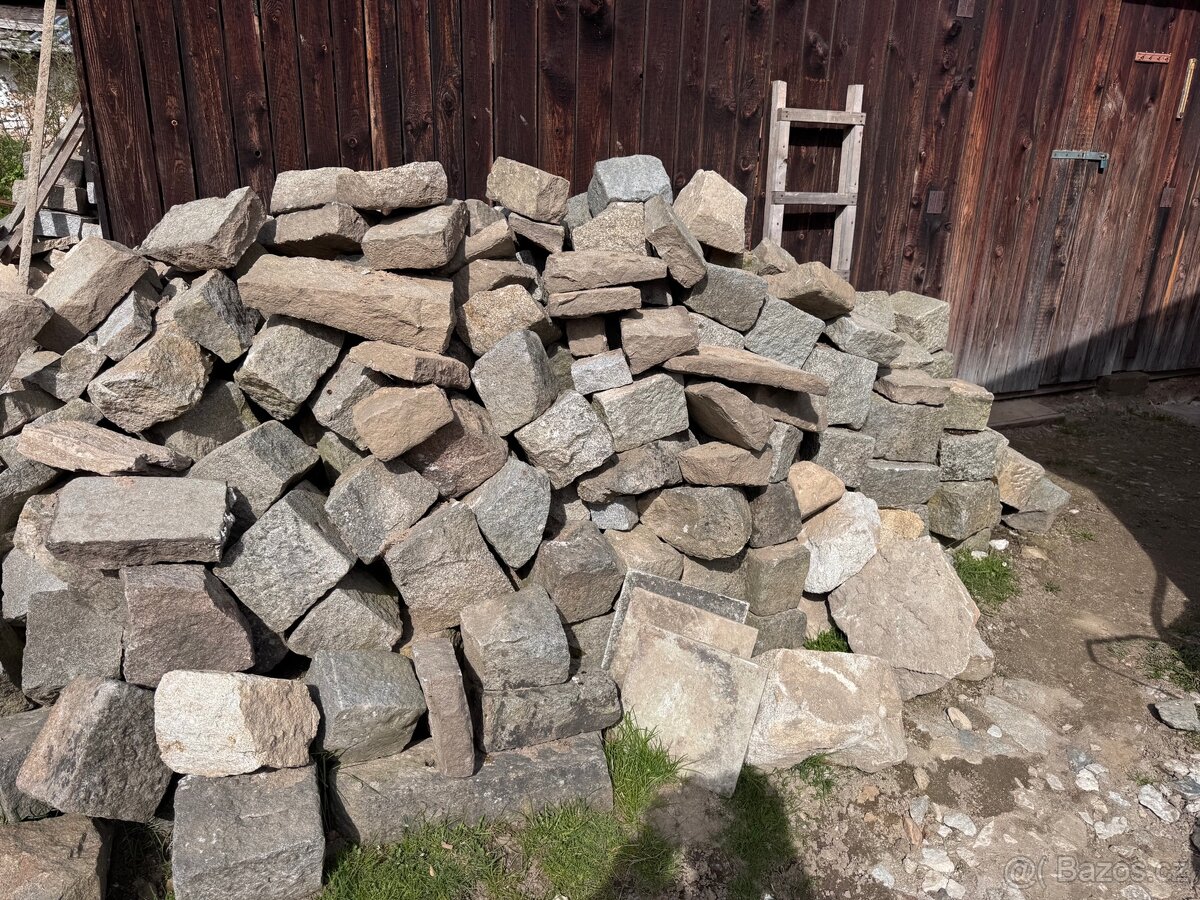 Žulové kostky mix