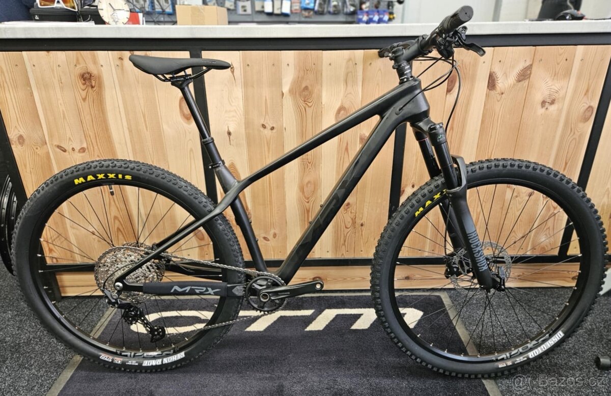 NOVÉ KARBONOVÉ HORSKÉ KOLO MRX, 130 mm zdvih, teleskopická s