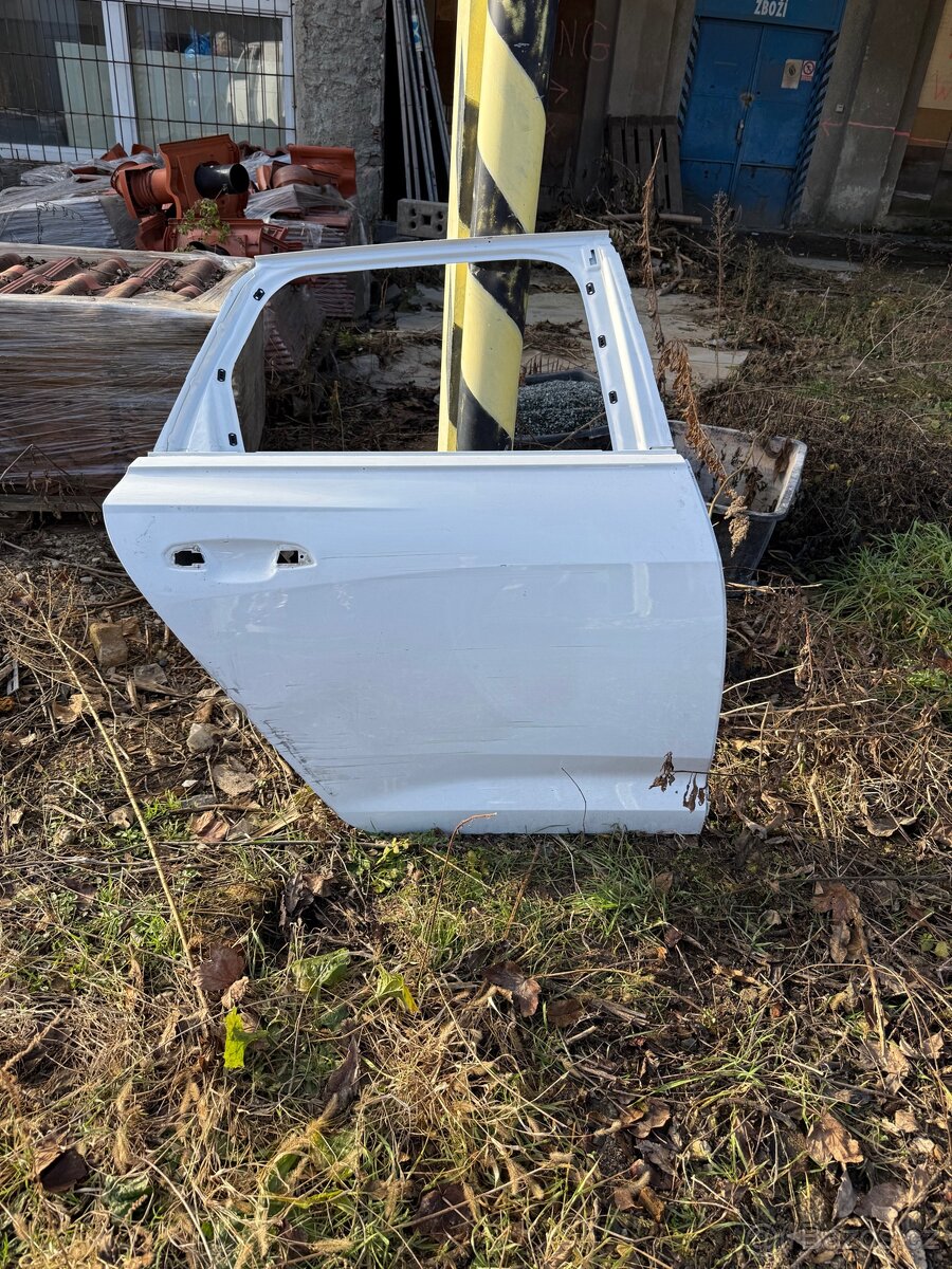 Dveře audi a6 c8 combi