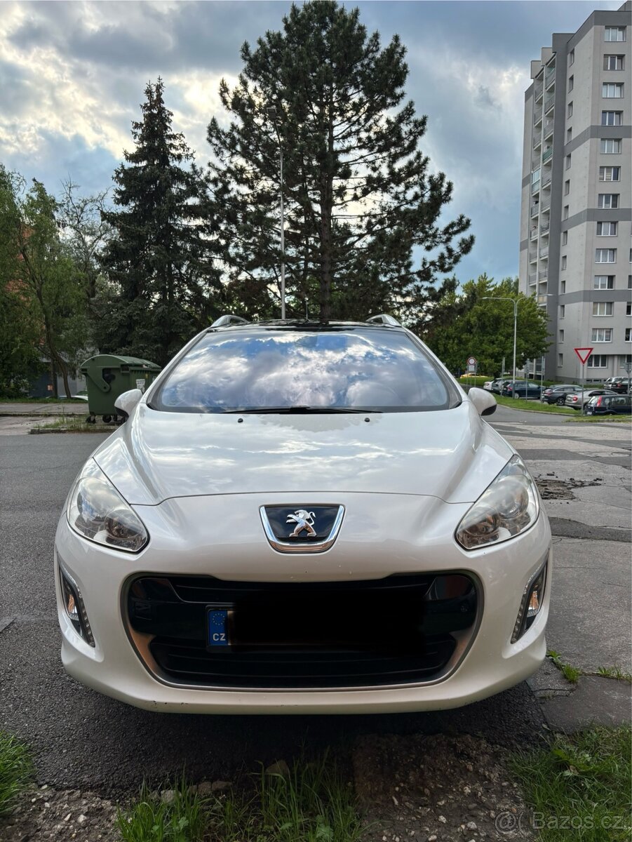 Peugeot 308 SW, 1. Majitel, 129 000km, nové v ČR