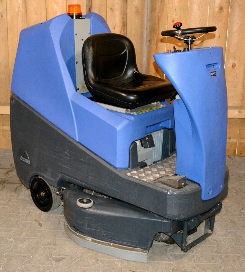 Numatic TTV 678300T čisticí stroj se sušičkou na kolečkách