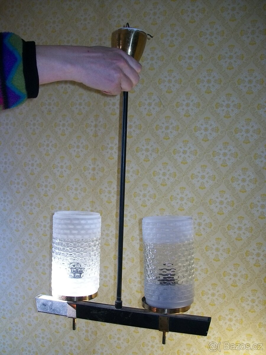 Lustr 2