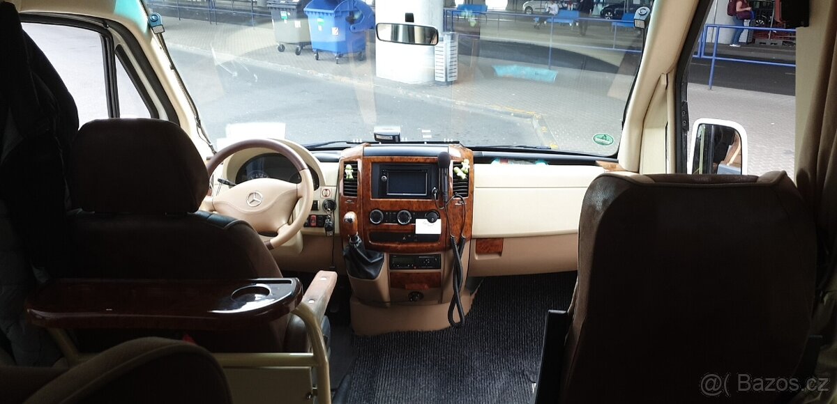 Mercedes Benz Sprinter