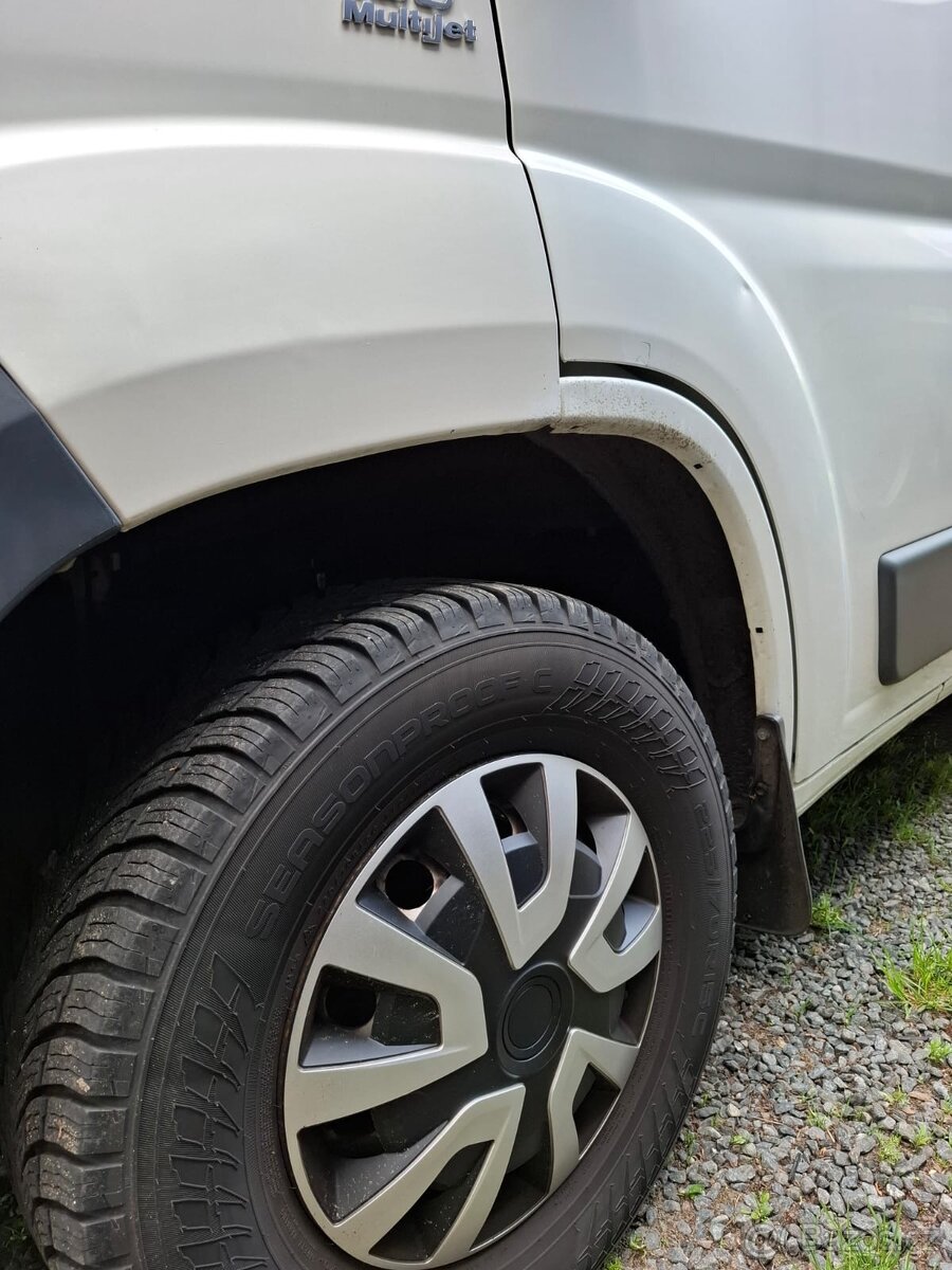 Pneu 225/70 15C