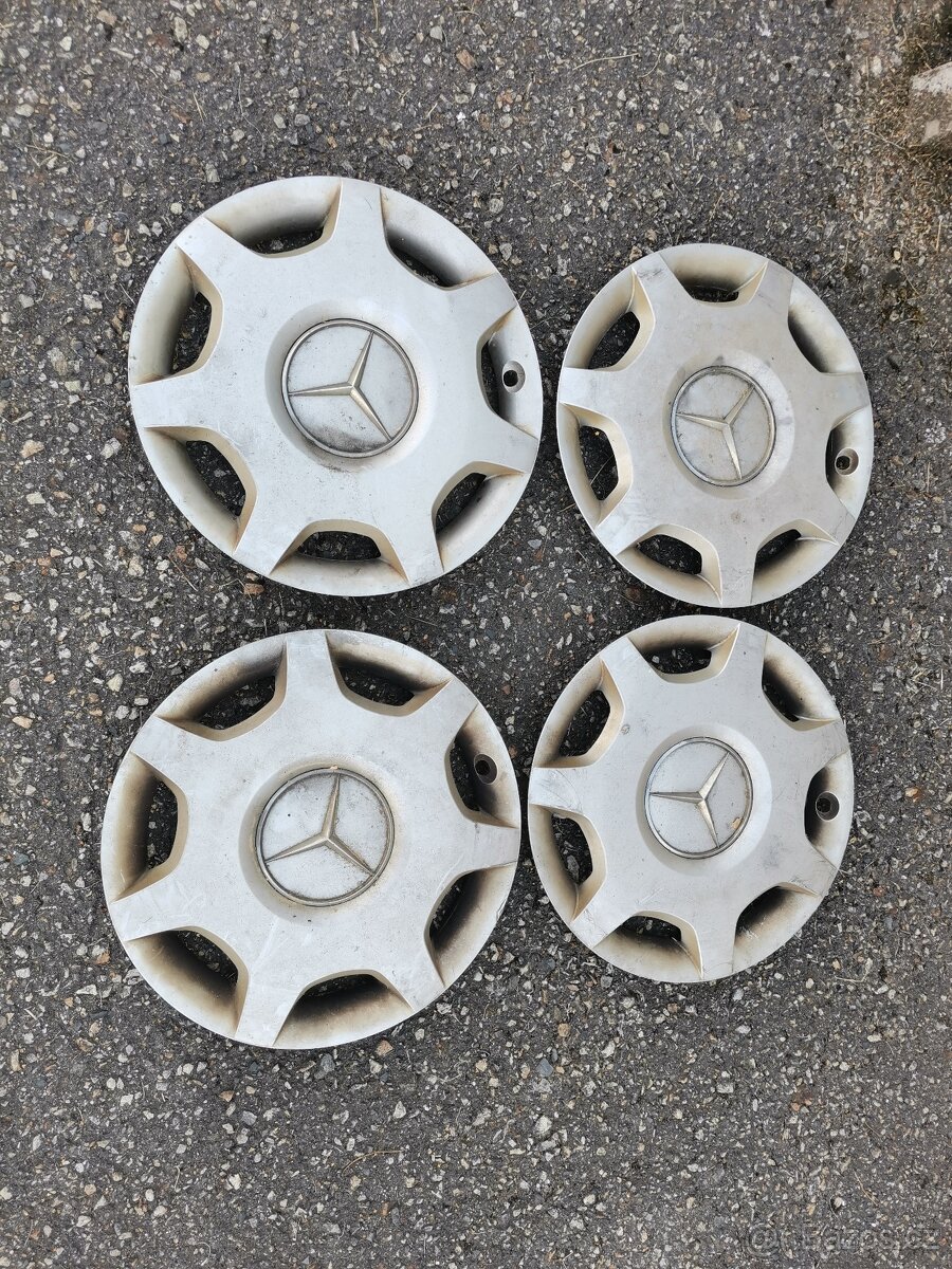 Kryty kol Mercedes