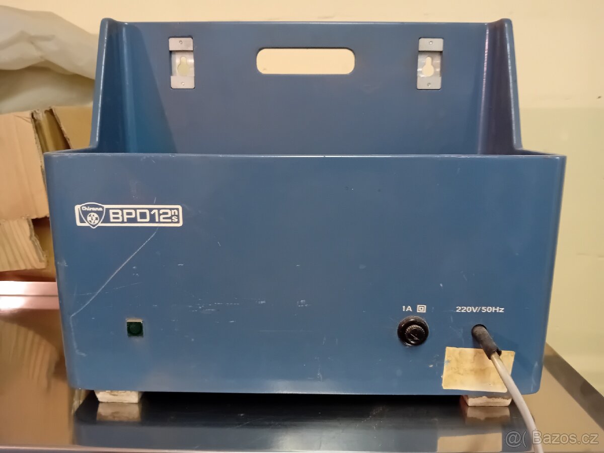 Chirana BPD12ns – laboratorní přístroj / čistička