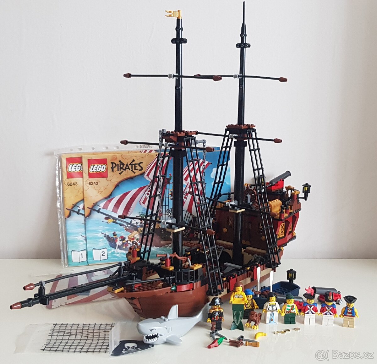 LEGO Pirates II Brickbeard's Bounty