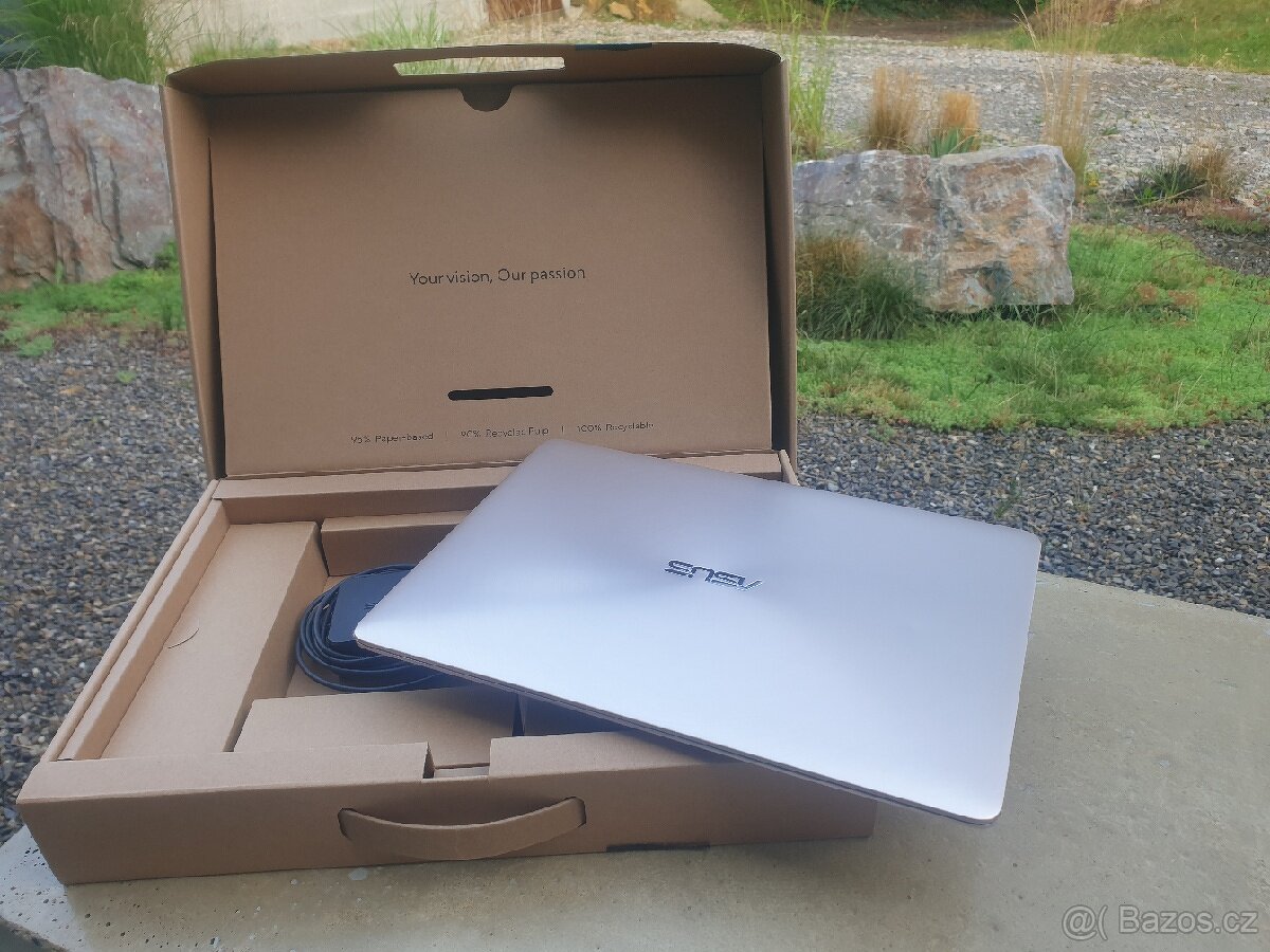 Asus Zenbook UX330U