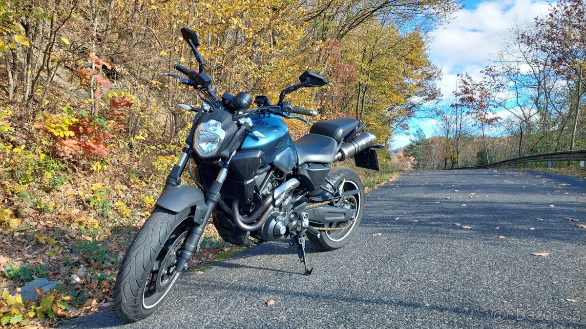YAMAHA MT-03