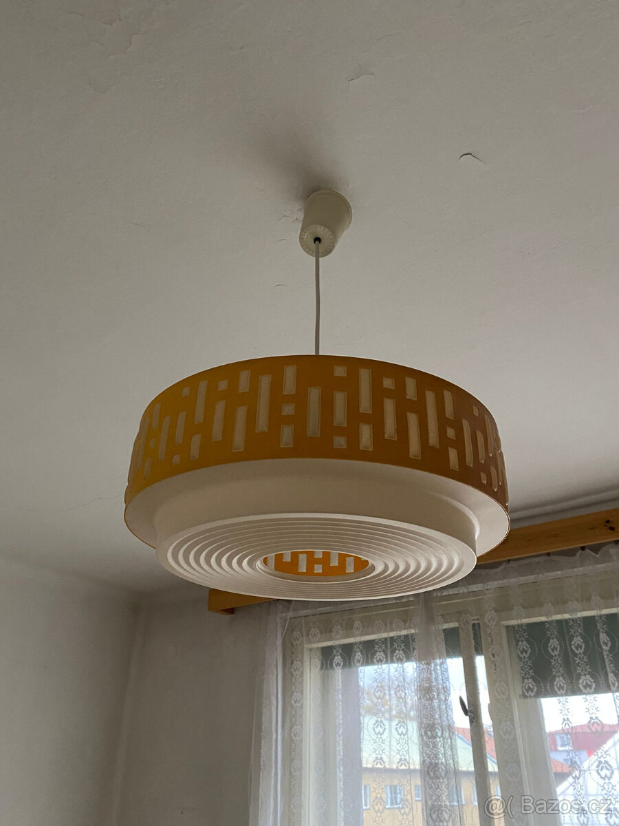 Lustr závěsný kolem 1960