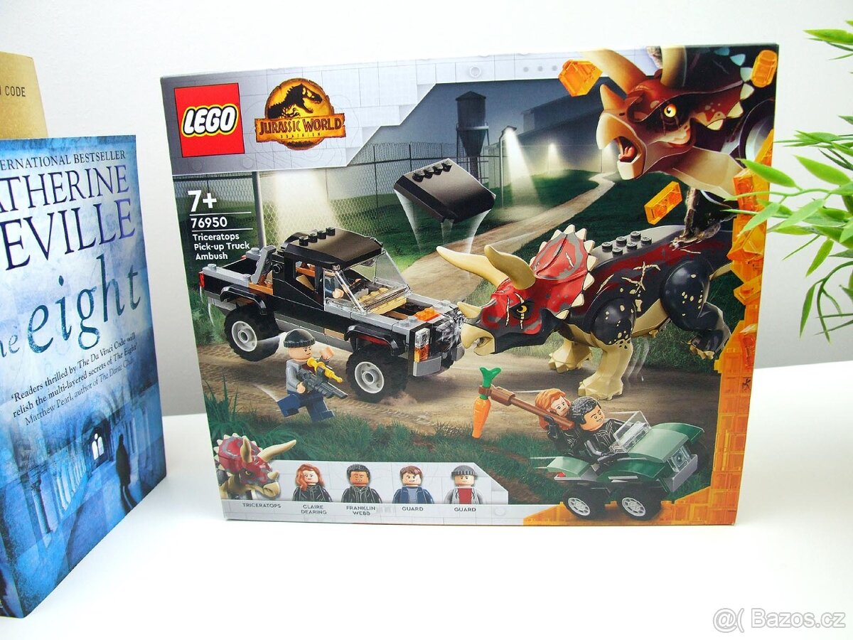 LEGO Jurassic World 76950 Triceratops