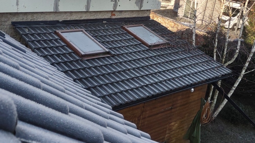 ZDARMA zánovní střešní krytina Bramac, Okna, okapy...