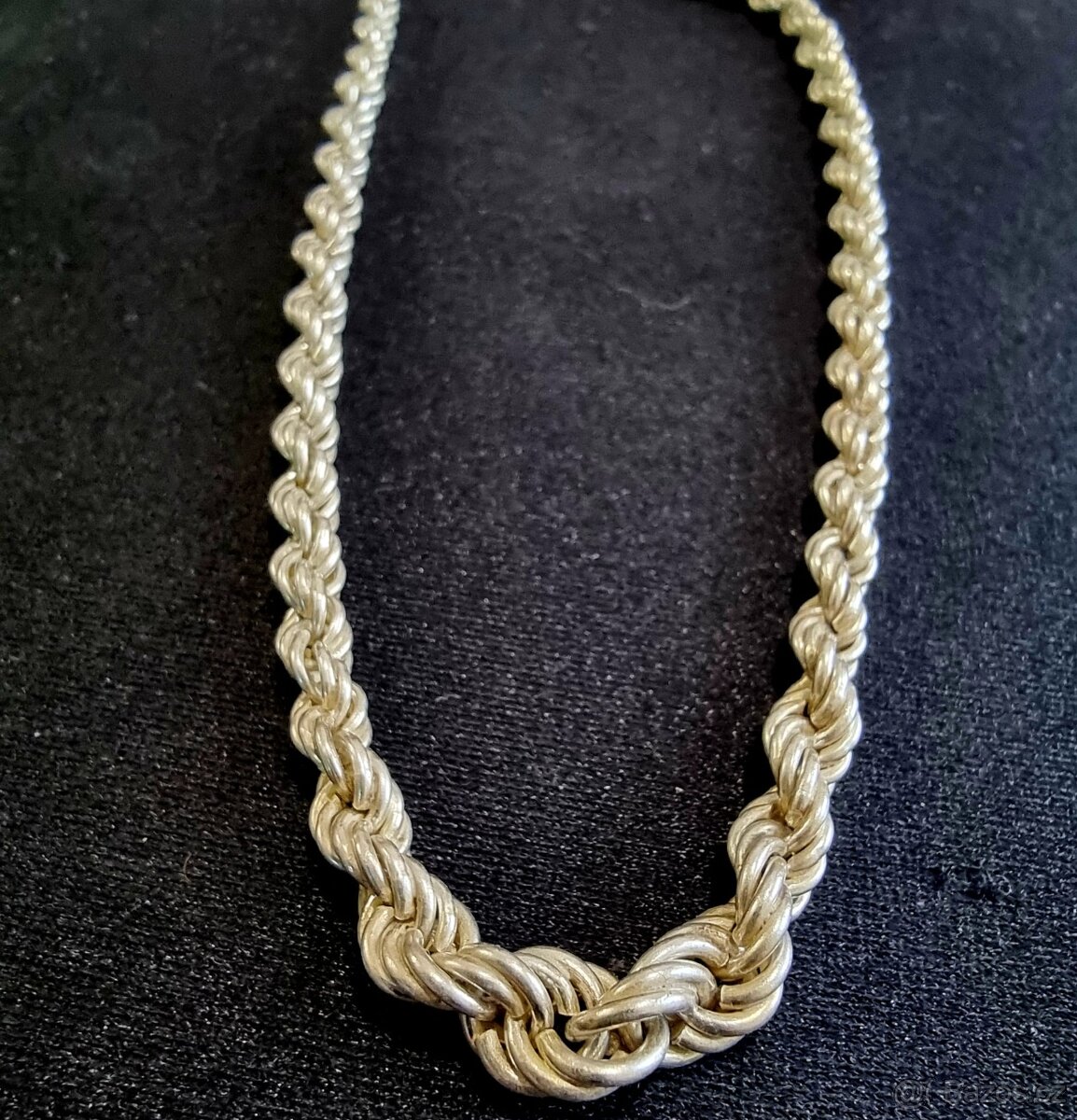 Dámský starožitný stříbrný řetízek na krk-vazba Valis