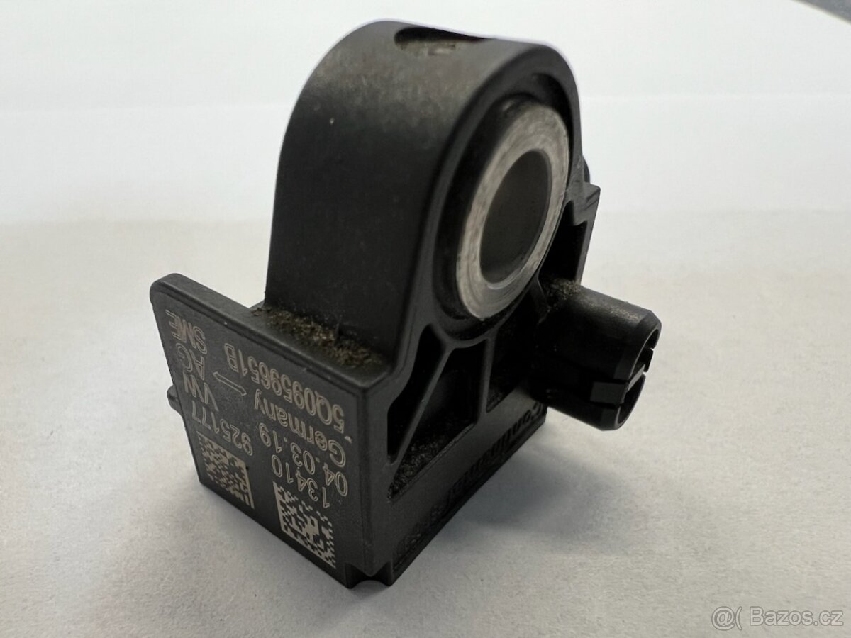 Nárazový senzor Škoda Superb 3