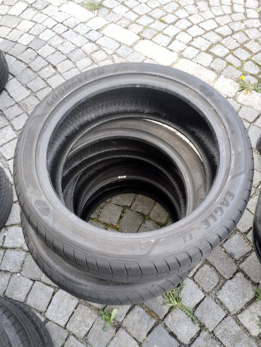 Letní pneu 215/45 r18 Goodyear