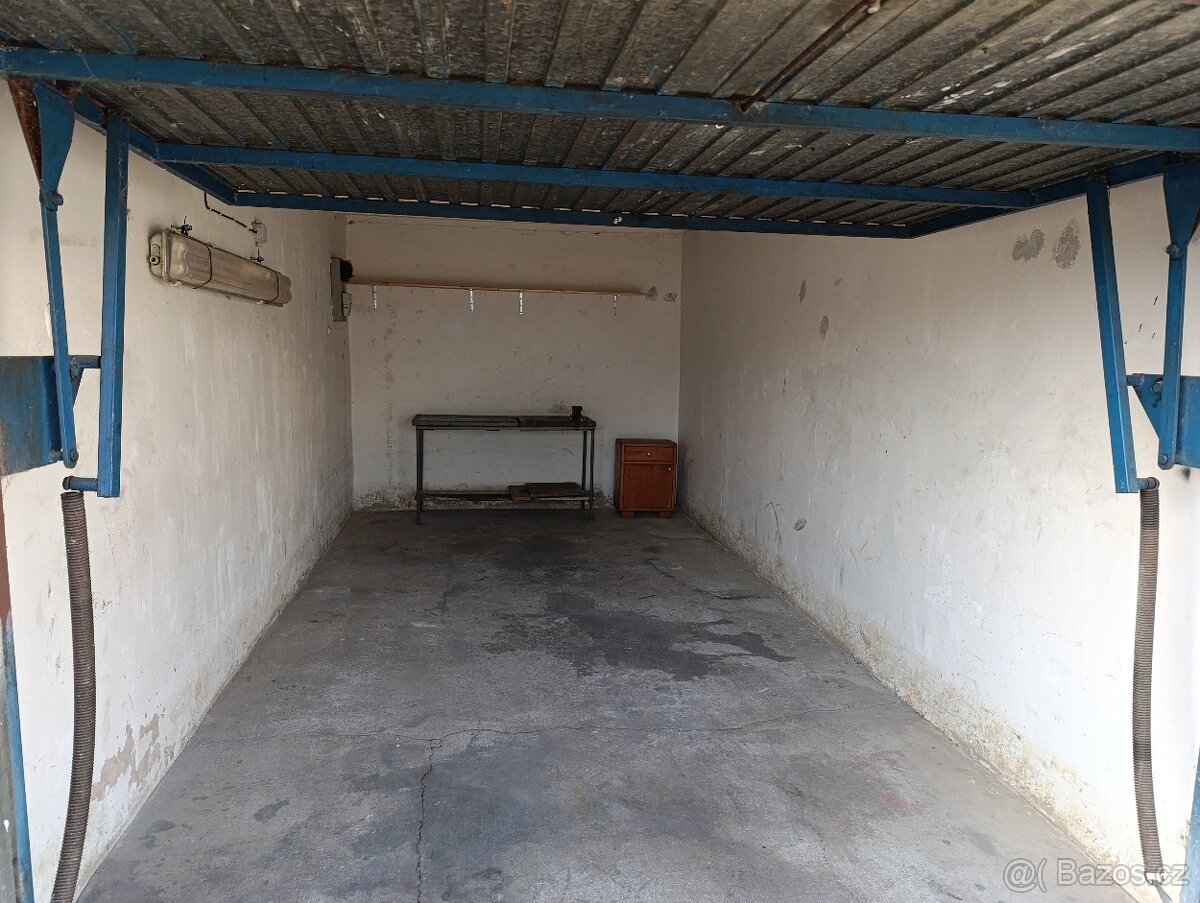 Pronájem garáže u Suchomela