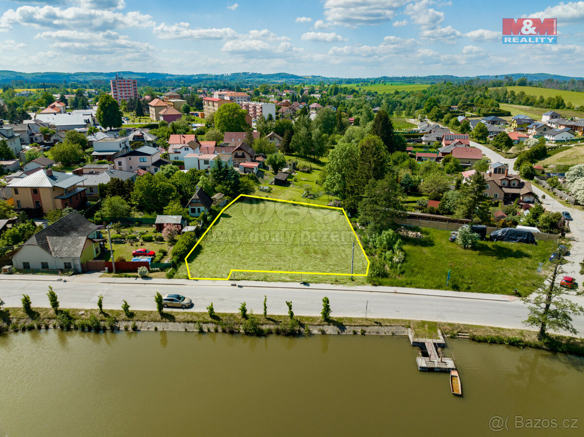 Prodej pozemku k bydlení, 1628 m², Dobronín, ul. Polenská