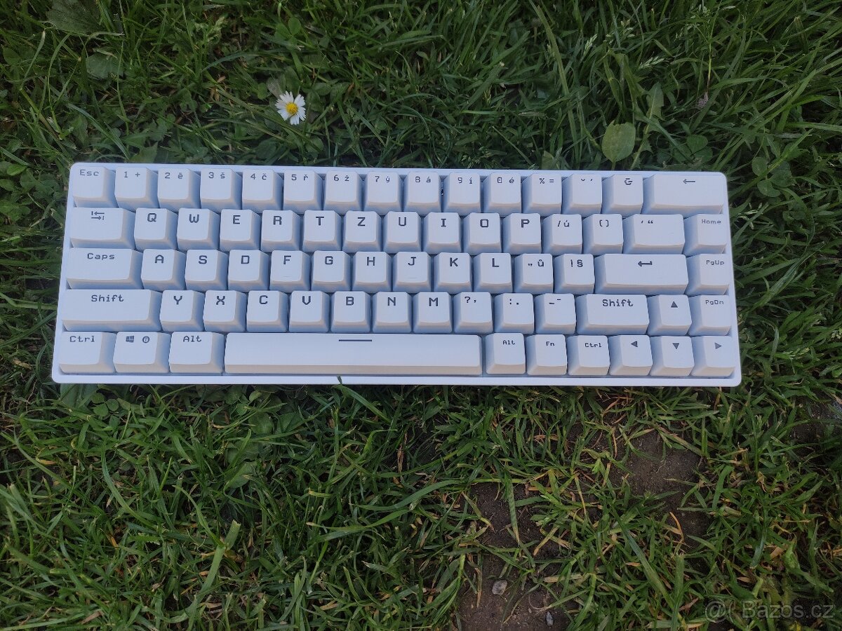 Custom herní klávesnice