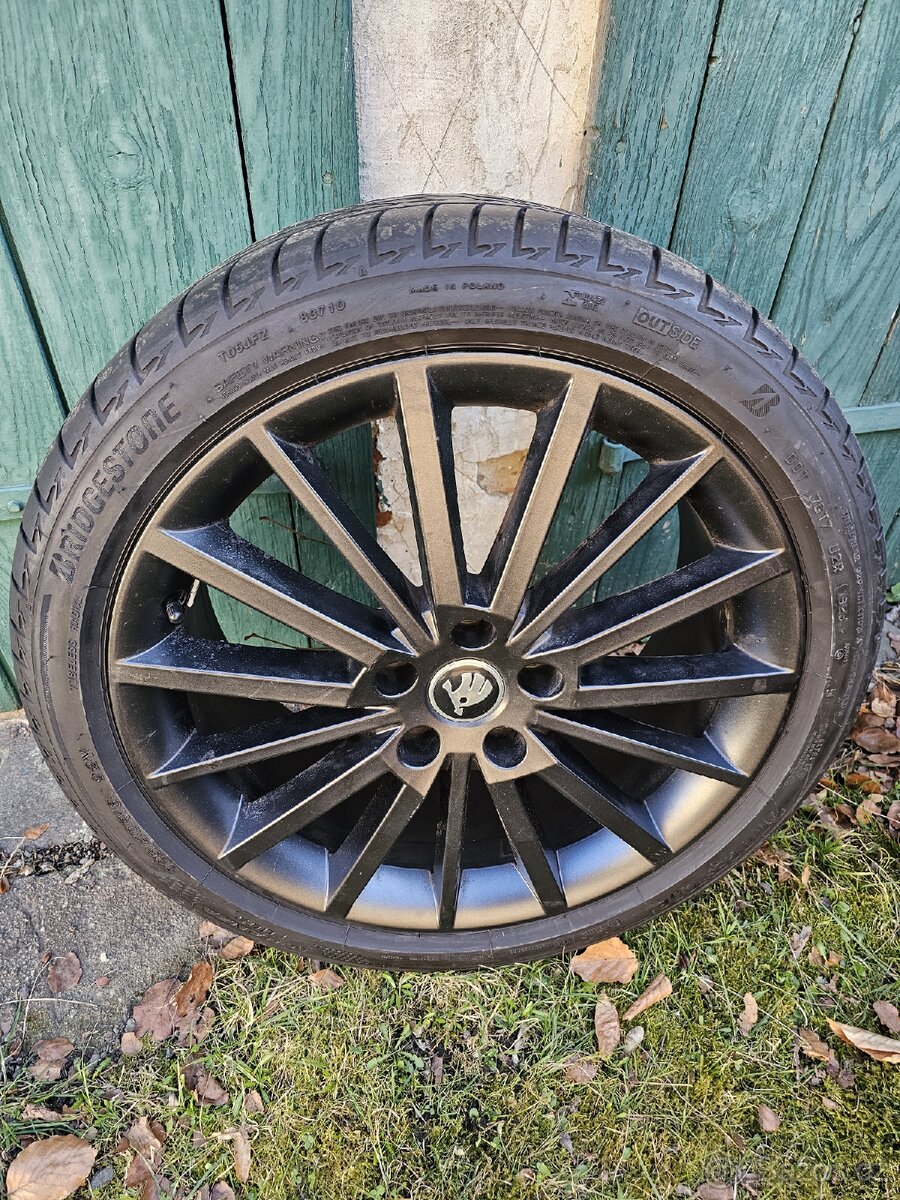 Škoda Turini r18