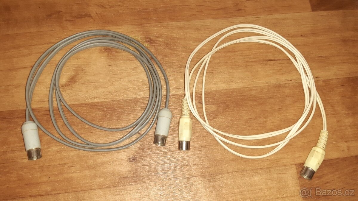 Audio kabely DIN 3-3 a 3-5 kolík. Nebo vyrobím dle požadavků