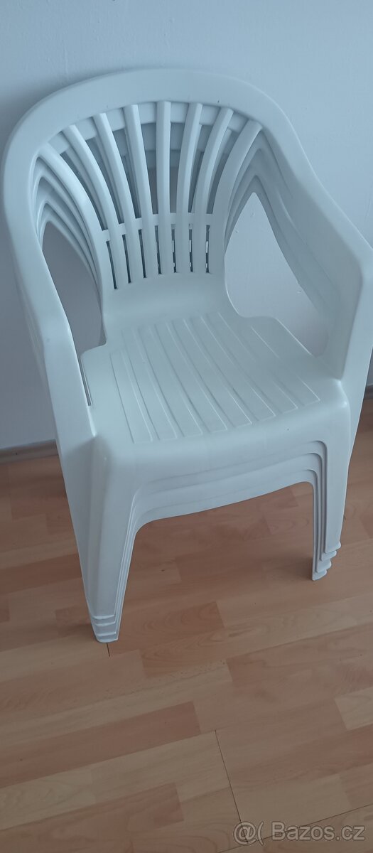 Zahradní plastové židle 4 ks