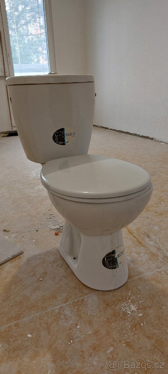 WC mísa se zadním vývodem