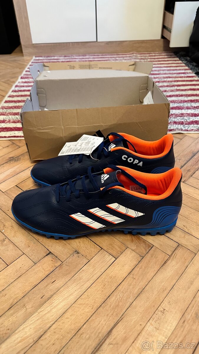 Nová Sálová obuv Adidas vel 46