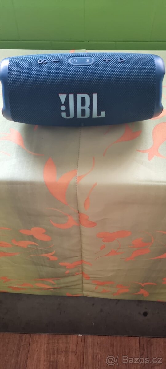 JBL Charge 5