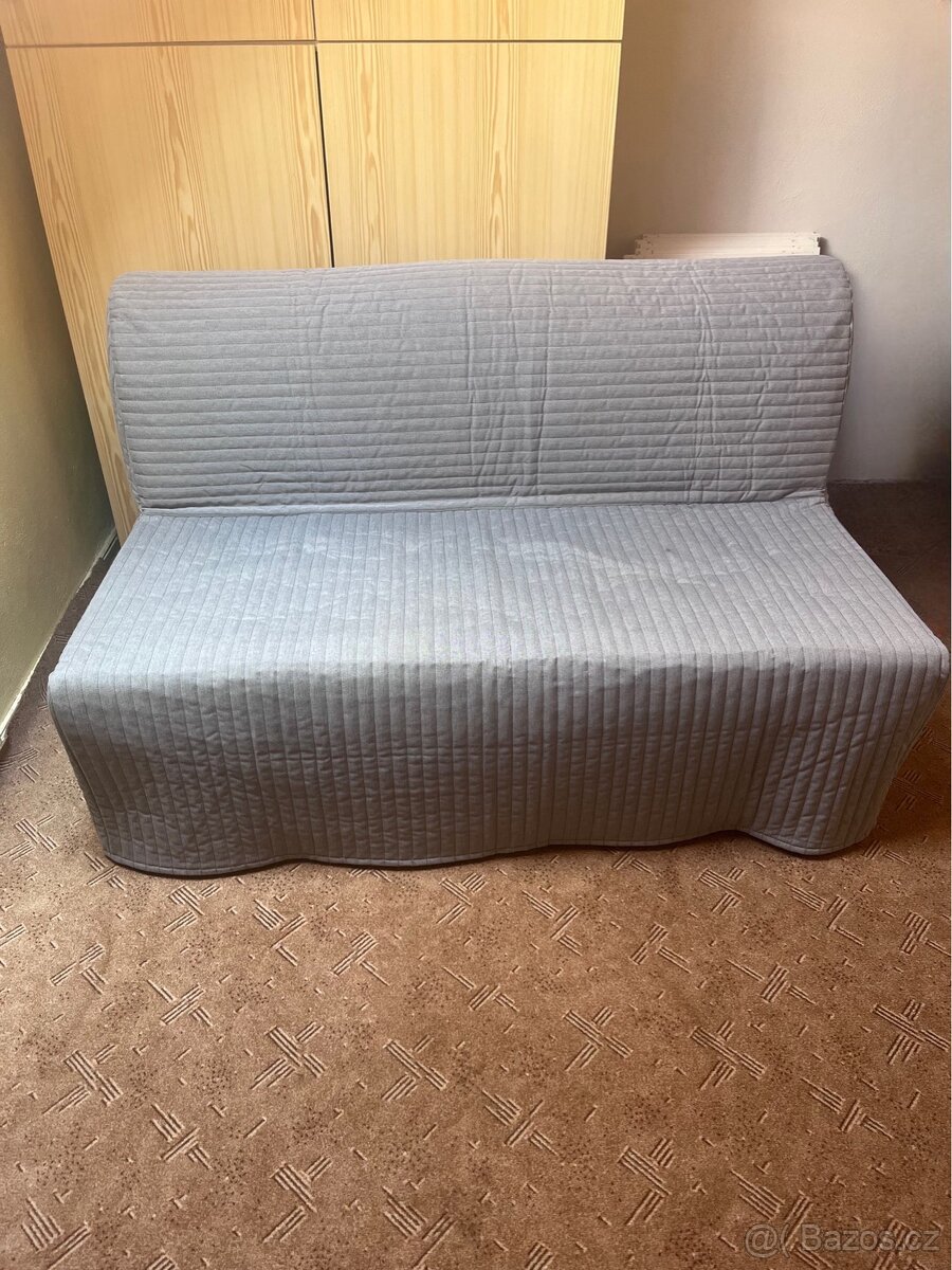Rozkládací pohovka IKEA pro 2 osoby