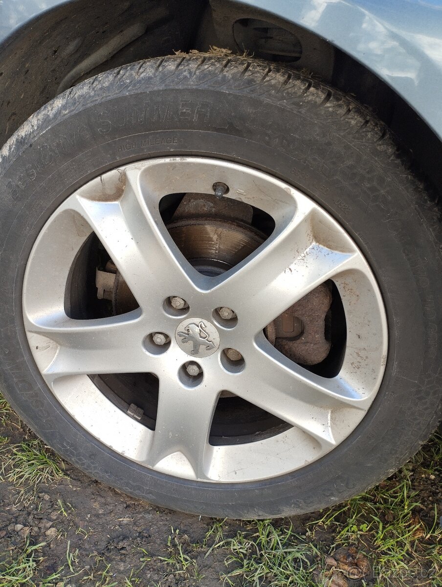 Peugeot 407 náhradní díly