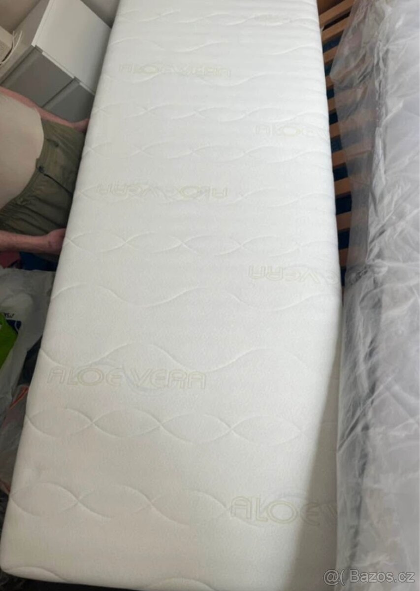 MATRACE 70x200 cm