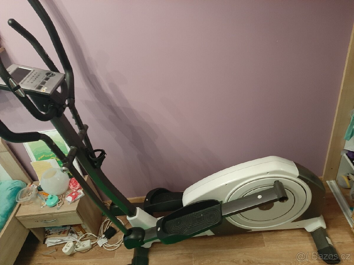 Elipticky trenažer MOTIO 70