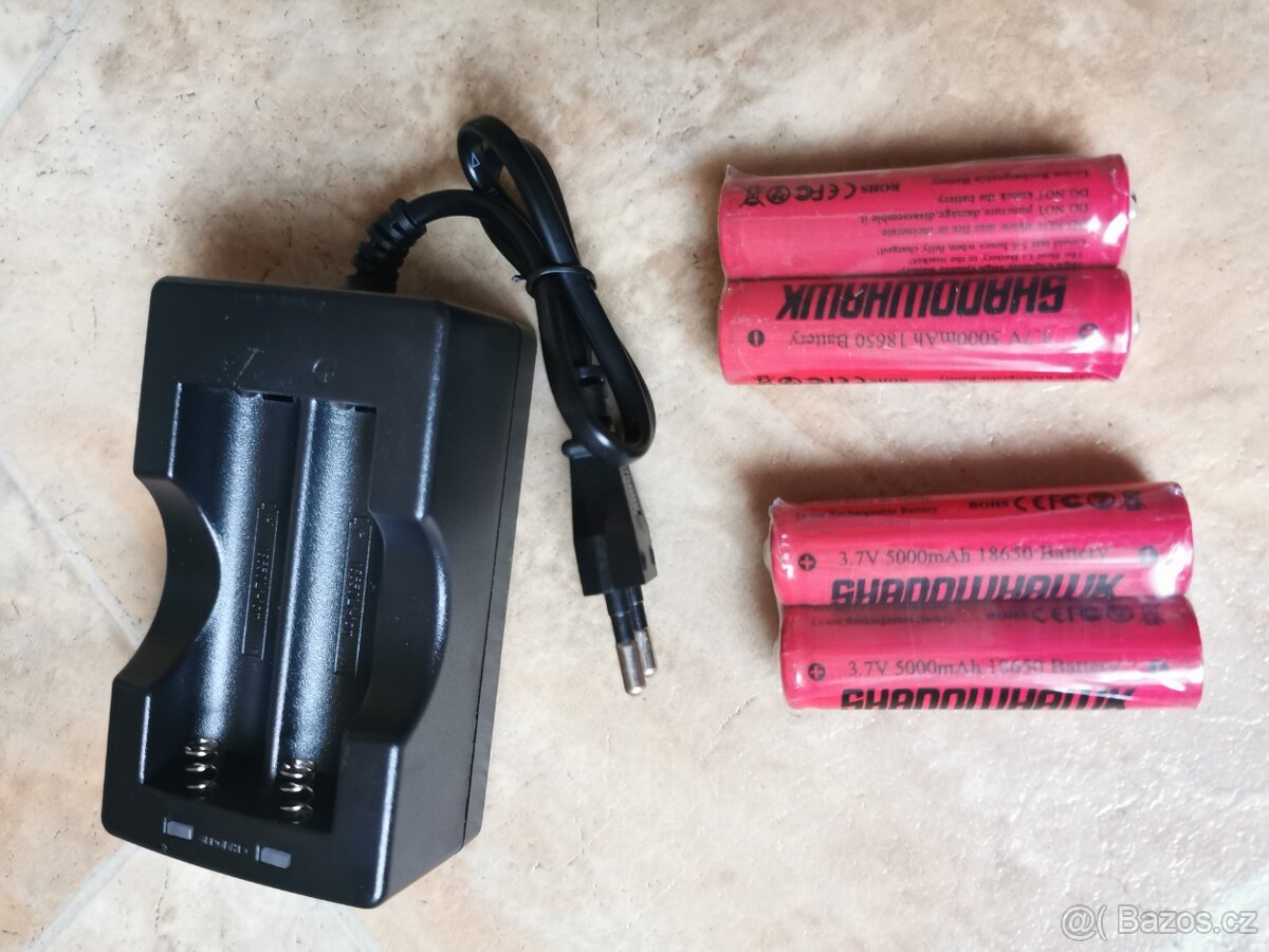 Li-Ion ICR18650 - 4 baterie a Dvojitá nabíječka = SADA