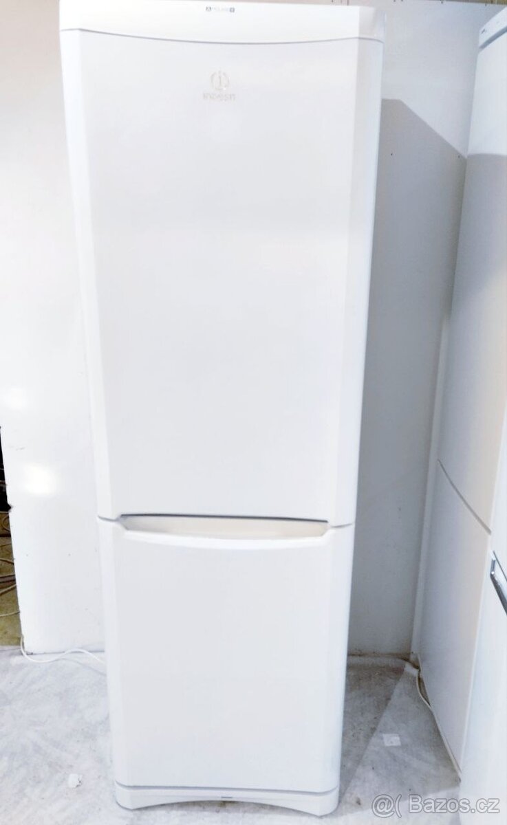 Lednice Indesit