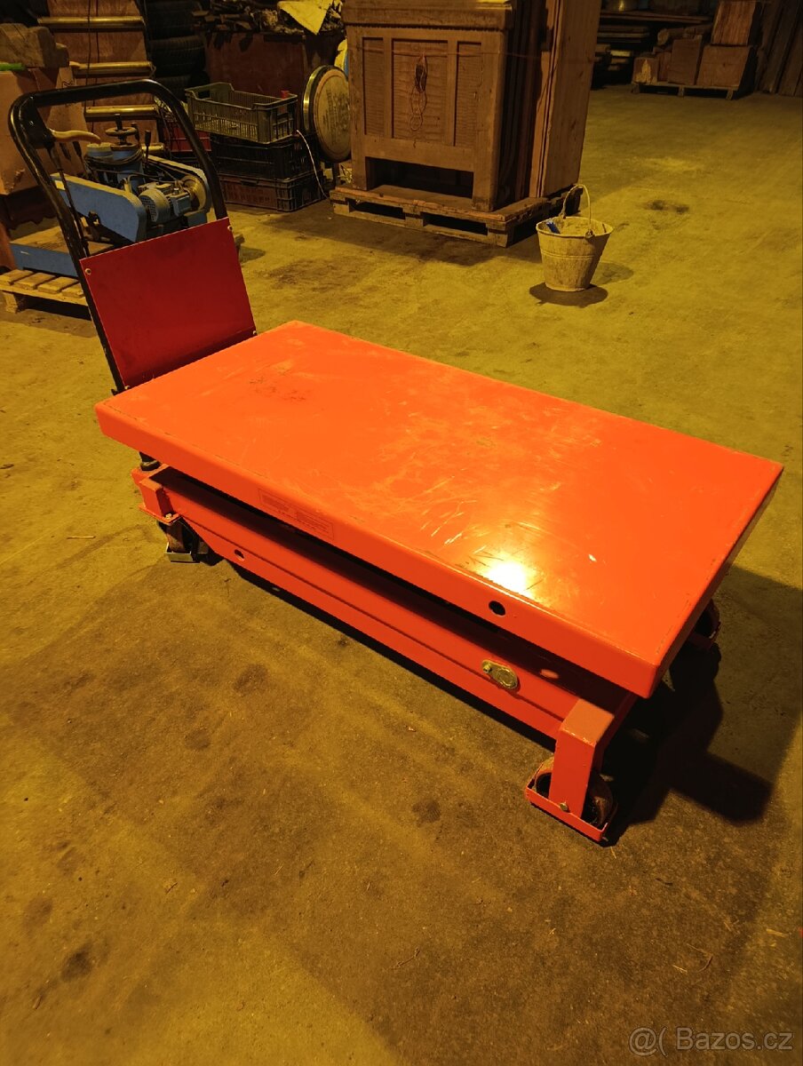 Vysokozdvižný vozík