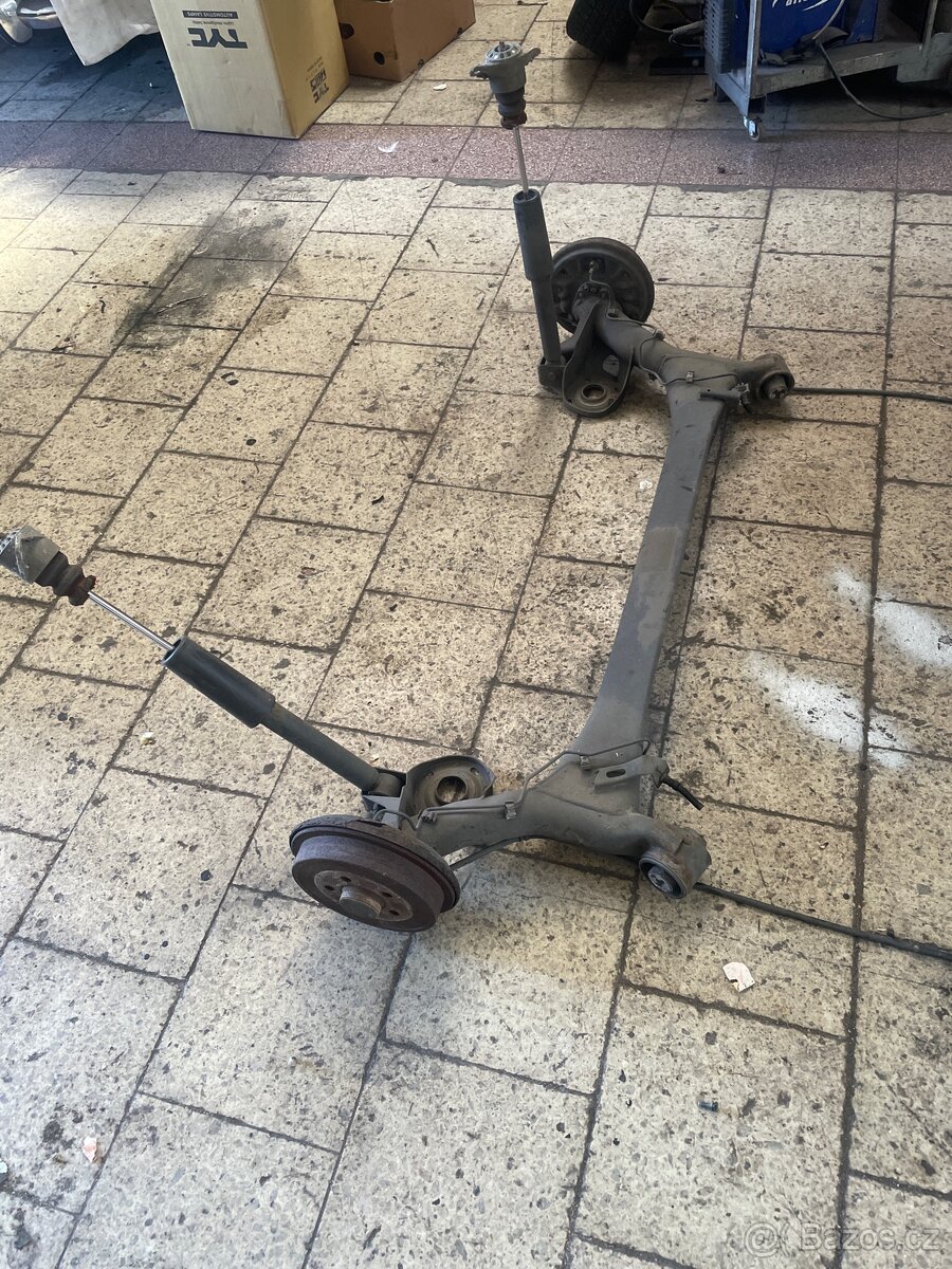 Zadni bubnova náprava Fabia 2