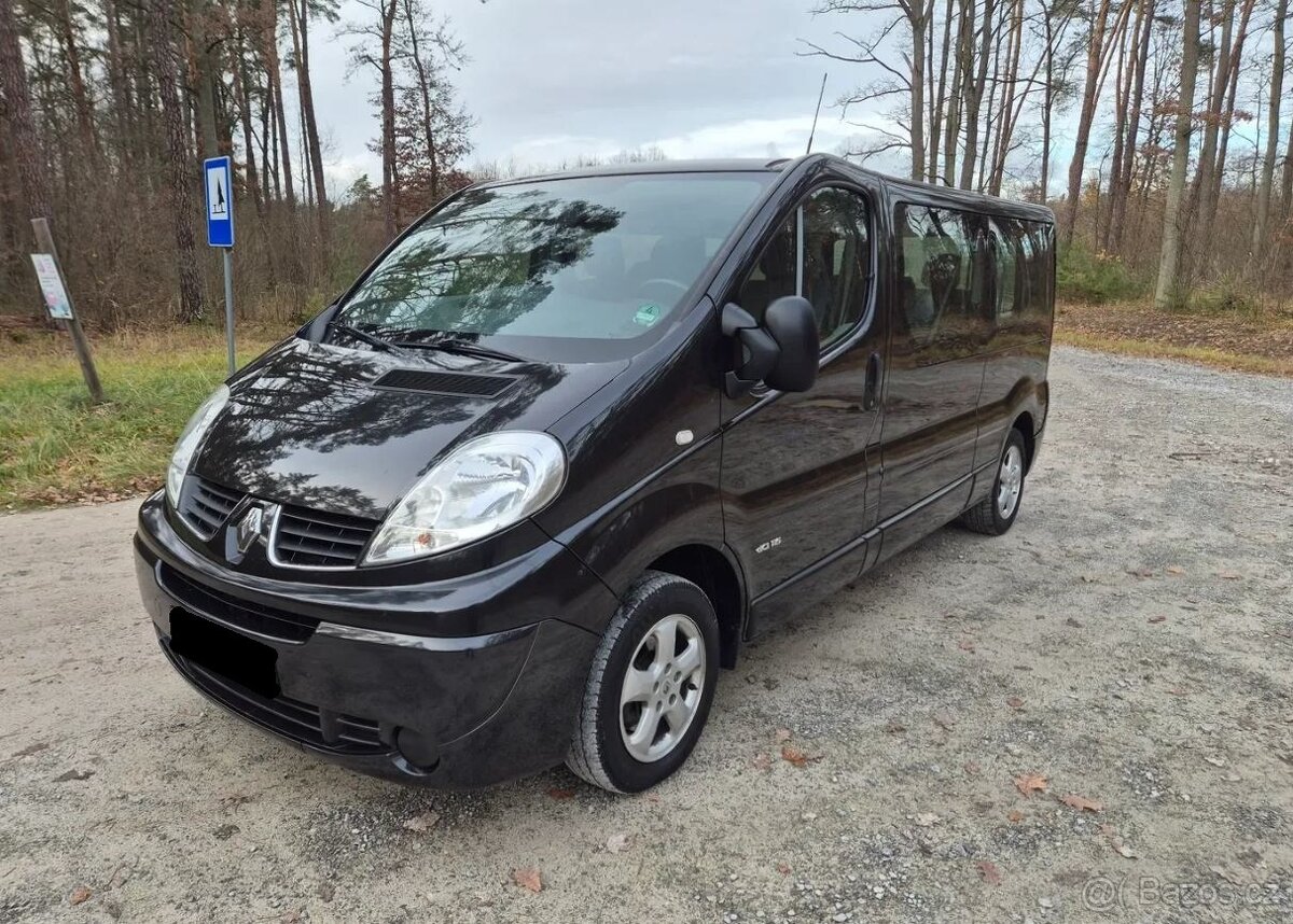 Renault Trafic 2.0 dCi 115 FAP Grand Passenger Black Edition