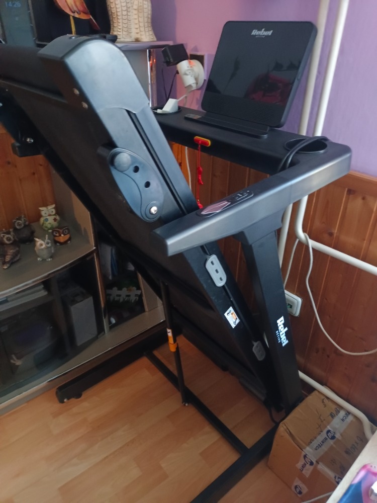 Prodám běžecký pás elektrický (motorový)