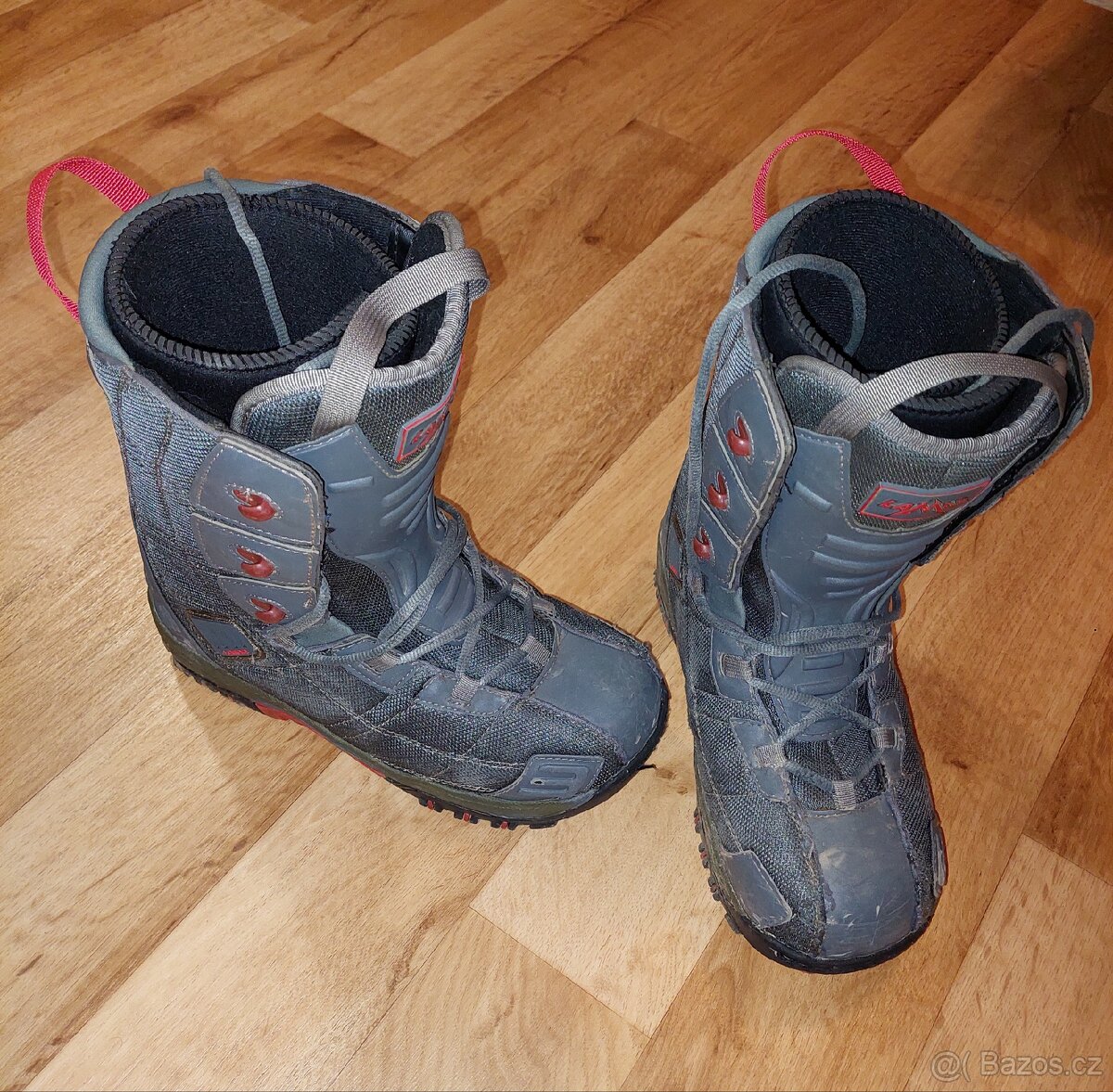 Boty na snowboard