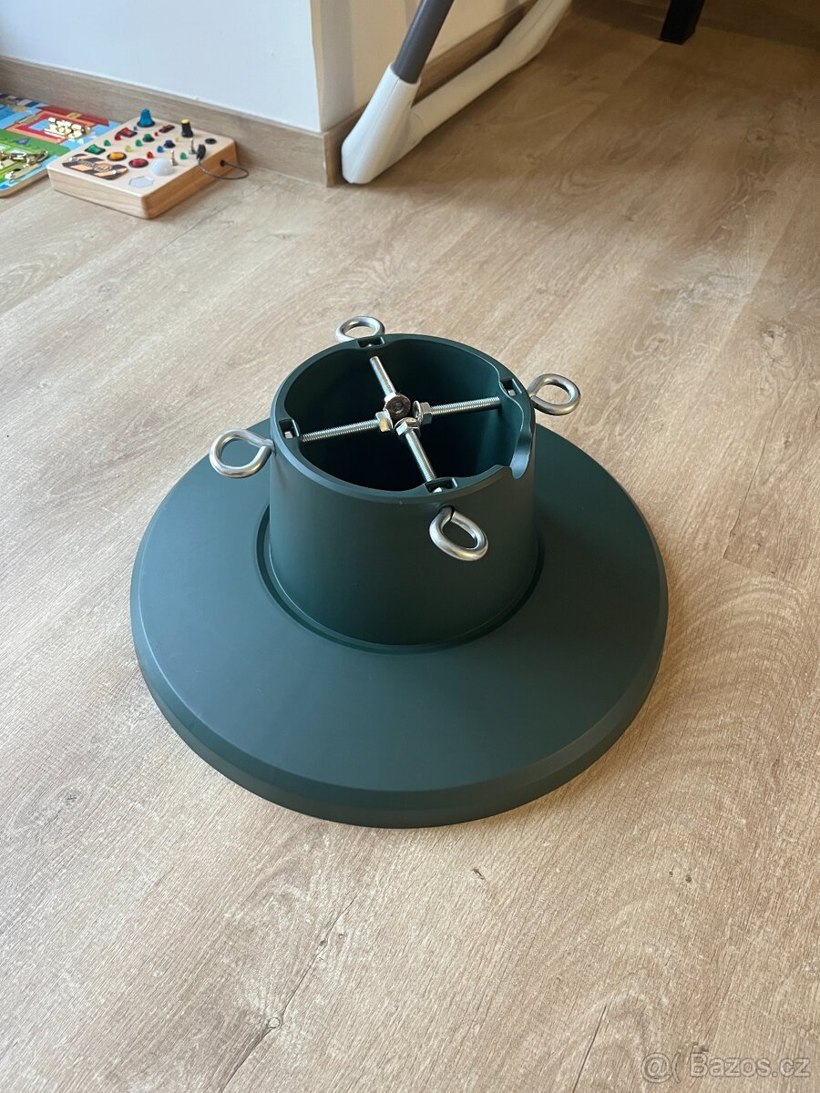 Stojan na vánoční stromek