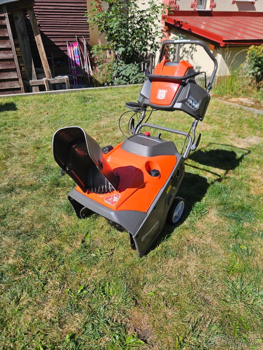 Sněhová fréza Husqvarna ST 121E