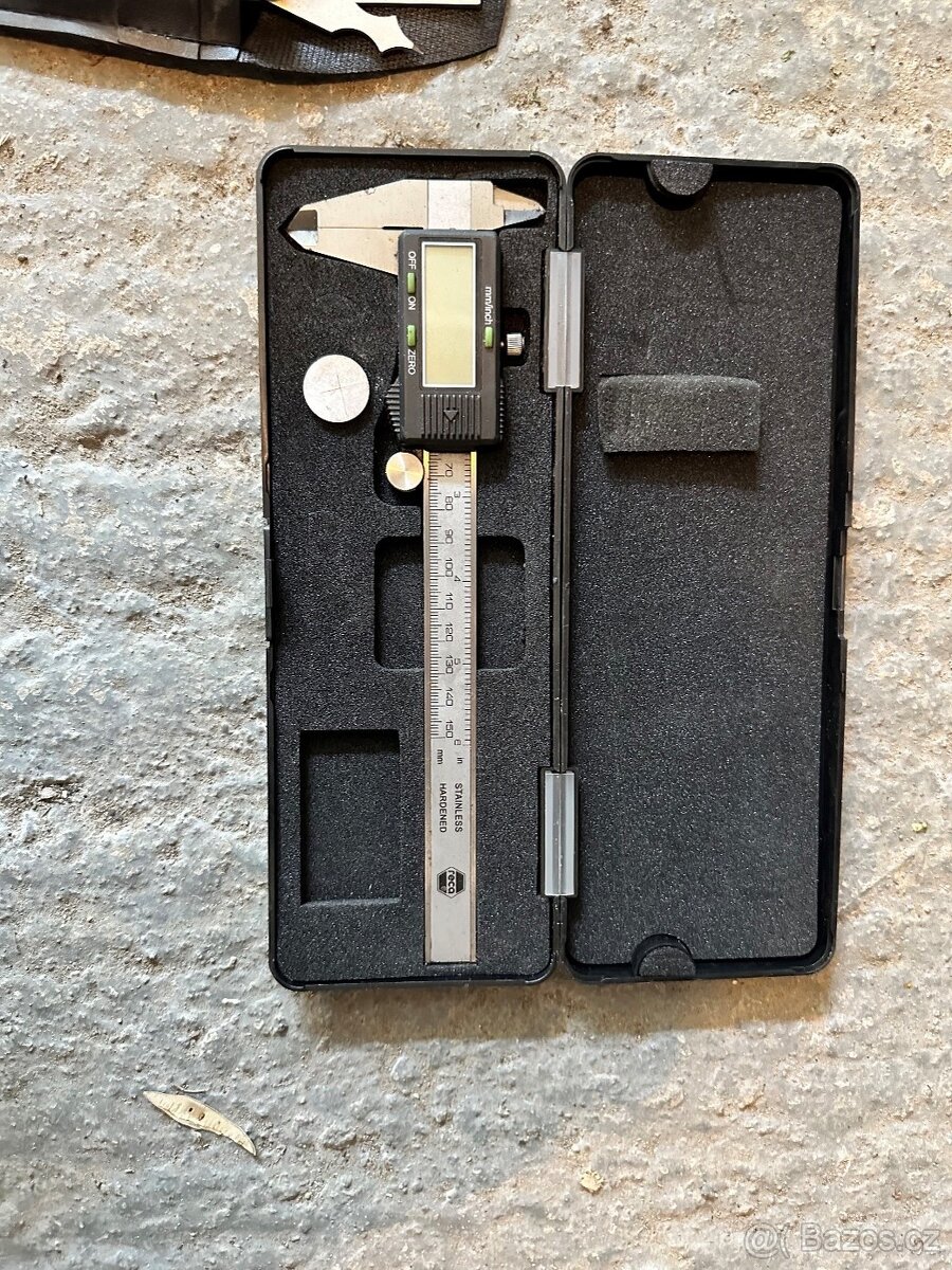 Digitální posuvné měřítko