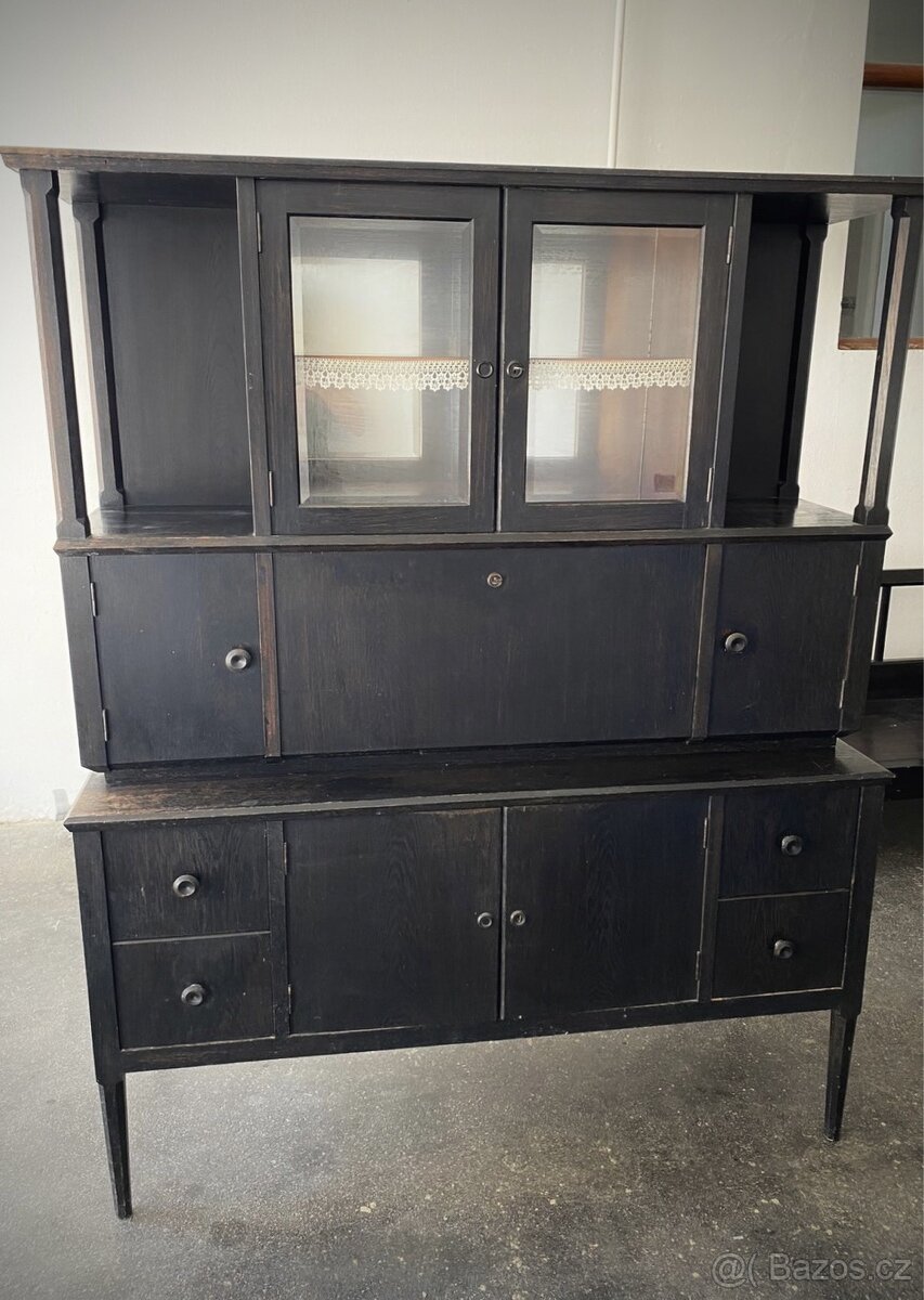 Starožitný nábytek