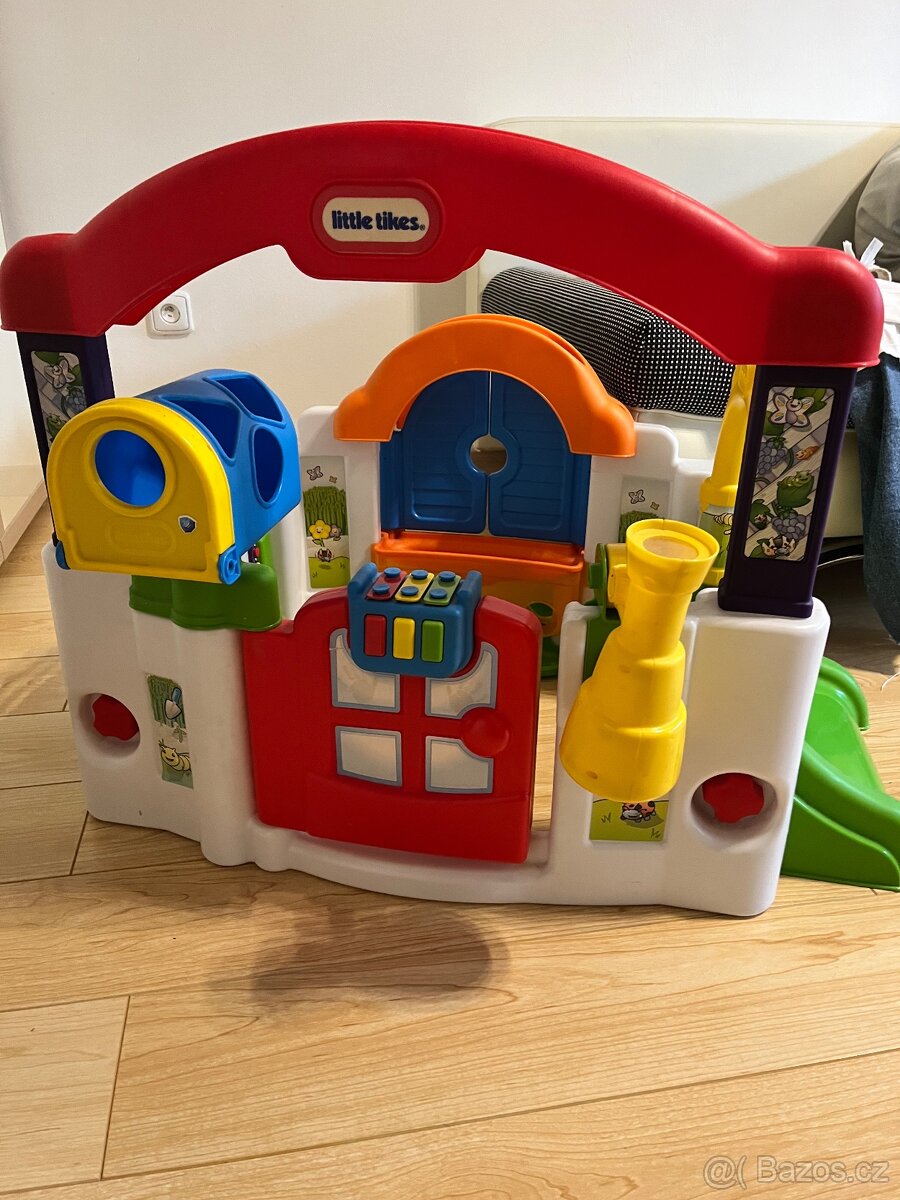 Domecek Little Tikes