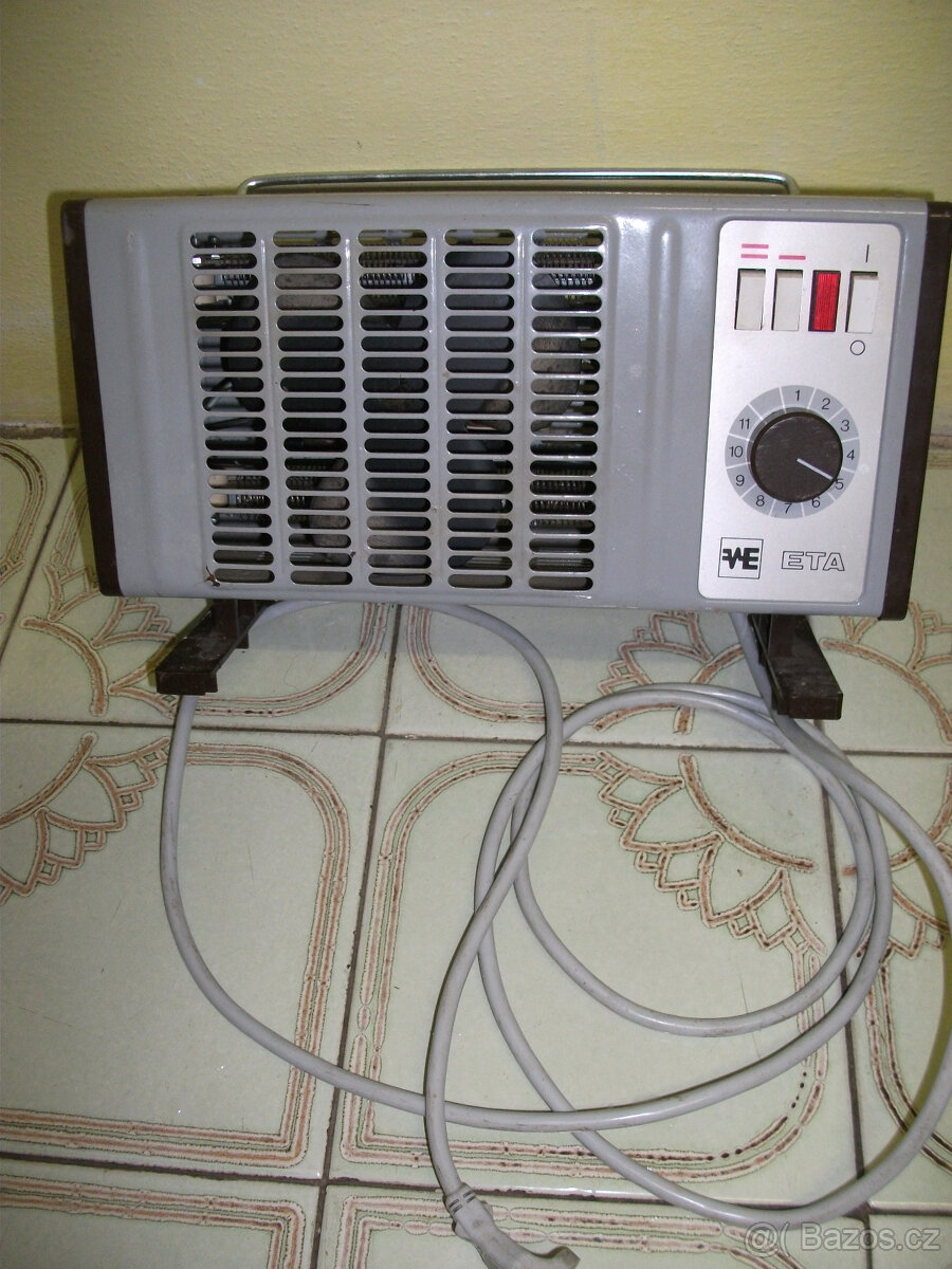 elektrický ventilátor, akumulátorová svítilna