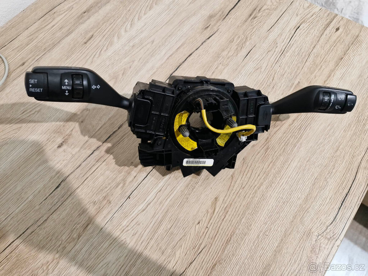 Kroužek pod volant s páčkami FORD C-MAX 2006