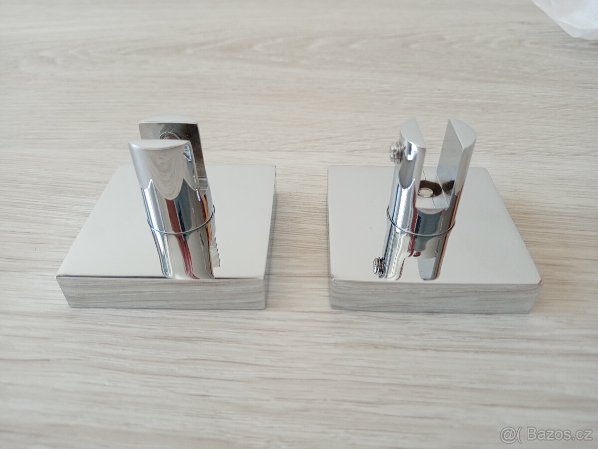 Nové držáky/věšáčky