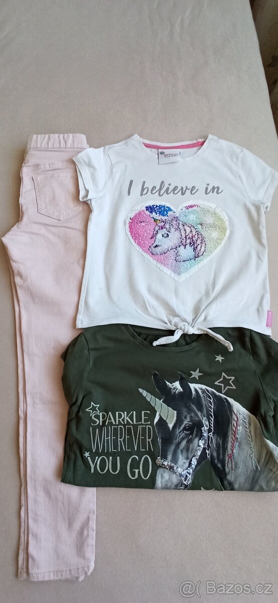 Kalhoty + trička, vel. 134
