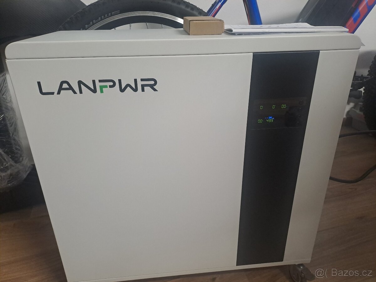 Solarni elektrárna fve LANPWR UFox Plus